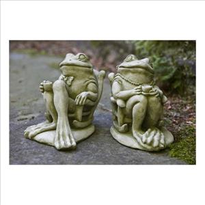 Frog having Tea
