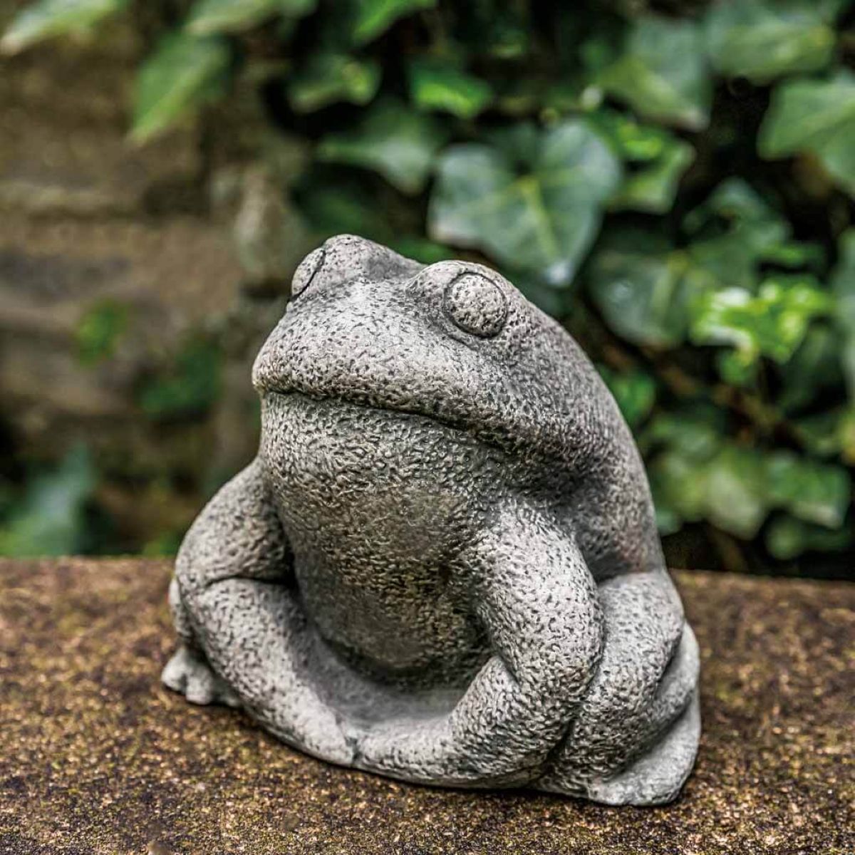 a637-stone-frog-cast-stone-frog-statue-gs.jpg