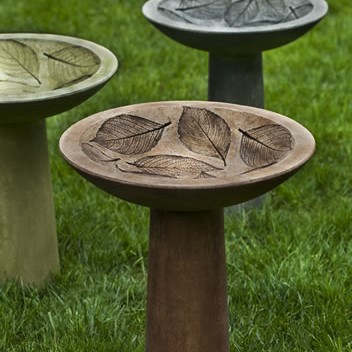 Campania - Hydrangea Leaf Birdbath B-160