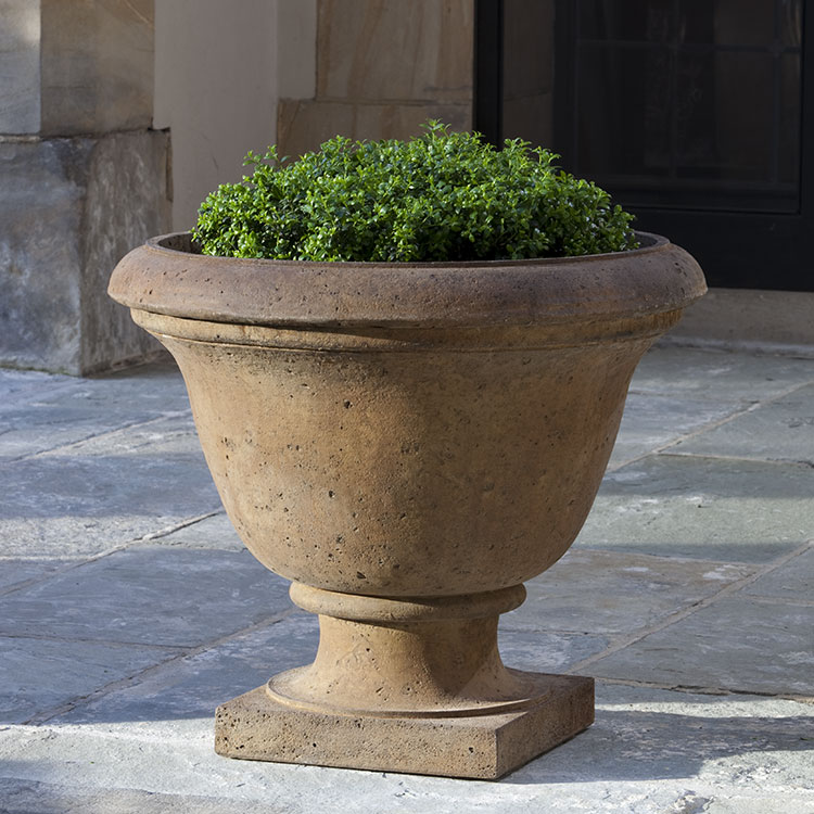 Greenwich_rustic_Urn.jpg