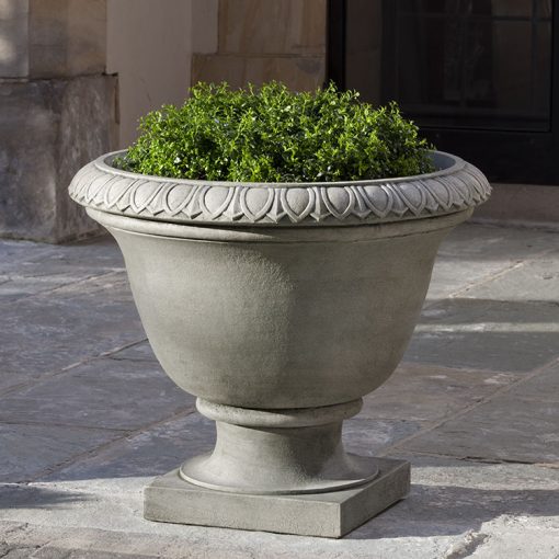 Campania - Easton Urn P-551