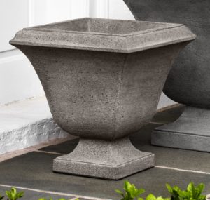 Campania - Trowbridge Small Urn P-770