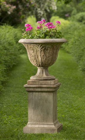 Campania - Palias Arabesque Urn P-609