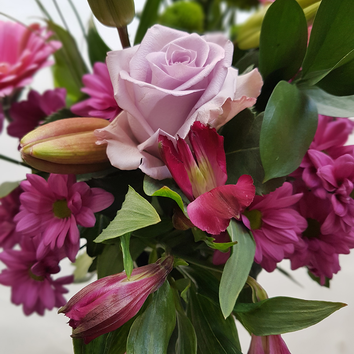 mixed_bouquet_medium.jpg