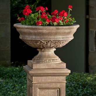 Campania - Coachhouse Urn with Pedestal PPD-595