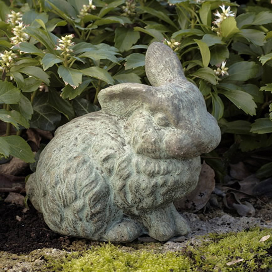 Campania - Rabbit w/ 1 ear up A-030