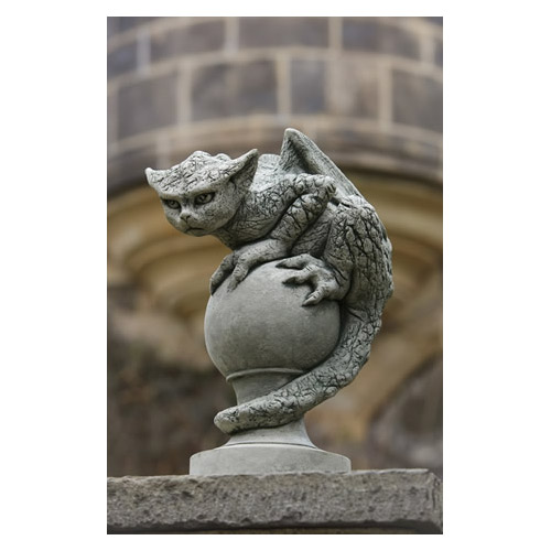 Campania - Oscar Gargoyle on ball S-336